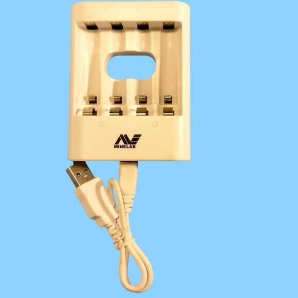 Minelab Battery Charger Station NiMH 4 AA Batteries Rechargeable - Picture 2 of 5